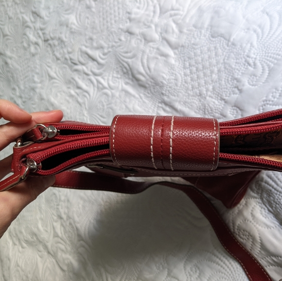 Red Tignanello leather crossbody bag - Picture 7 of 8